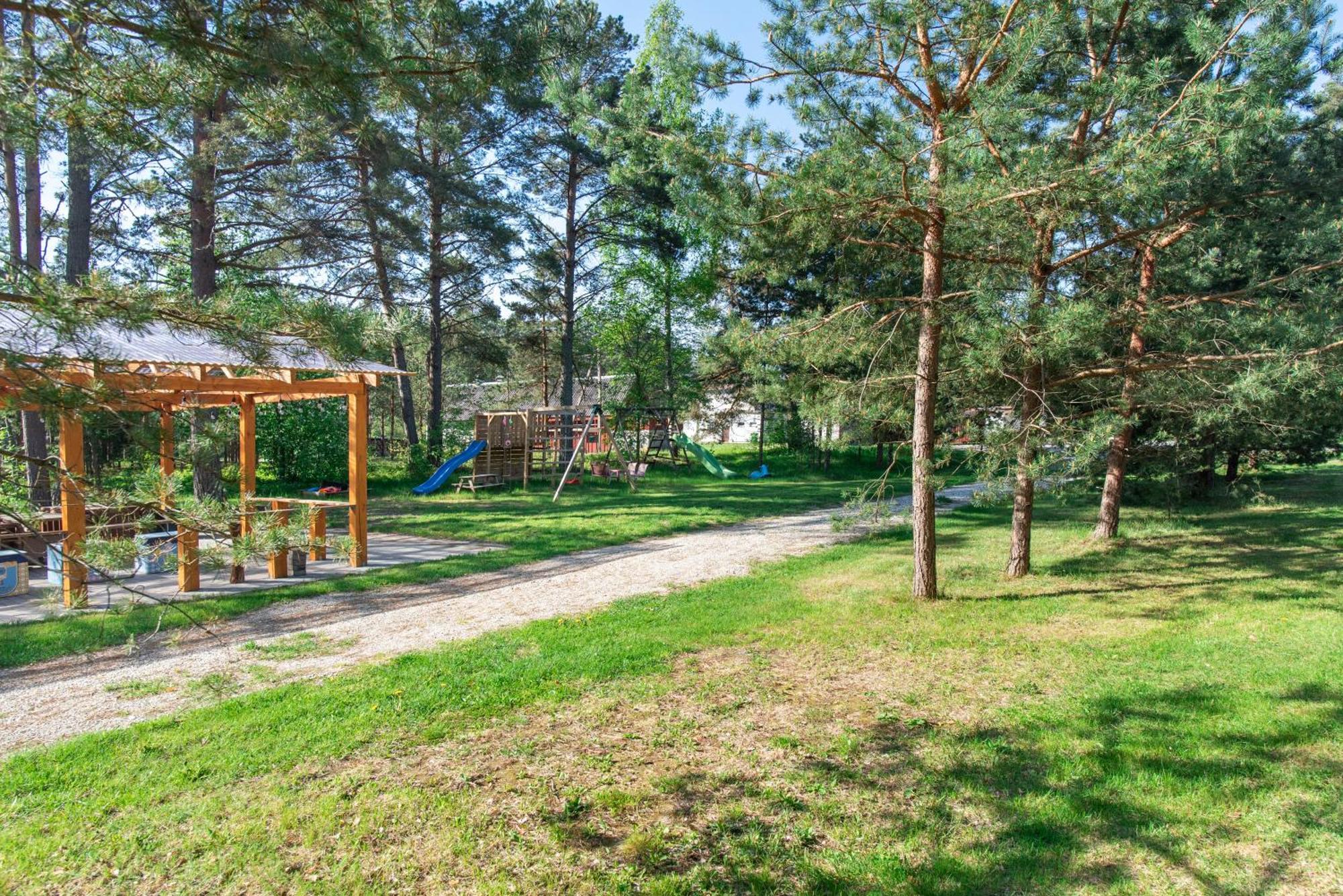 Metsaaeaere Accommodation Uulu Eksteriør billede