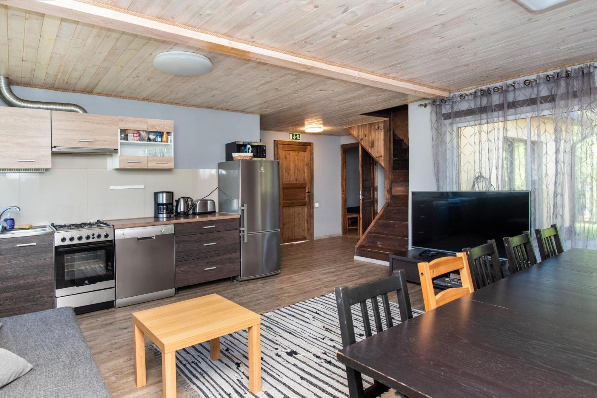 Metsaaeaere Accommodation Uulu Eksteriør billede